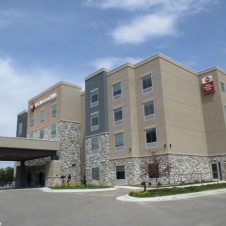 Best Western Plus McPherson Exterior foto